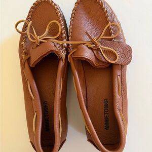 Minnetonka Moosehide Tan Leather Moccasins